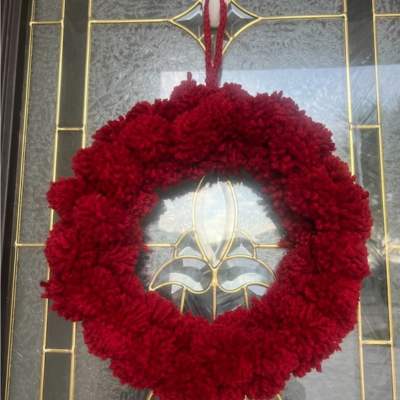 Two holiday handmade Pom-pom wreath’s - Picture 4 of 4